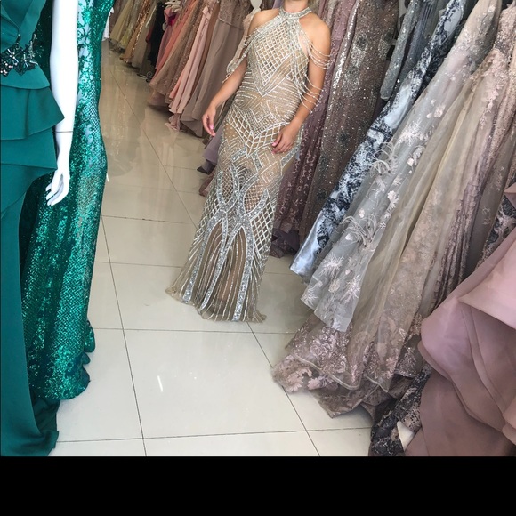 Evening dress - Picture 2 of 3